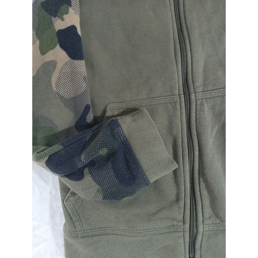 Nike‎ Camo Hoodie Youth Size Large  Boys/Girls Hooded Sweatshirt. Orange Swoosh